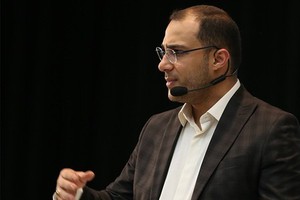 "سرمایه گذاری به روش دکتر موسوی" دوره ویدیویی رایگان