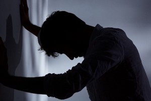 آیا من افسرده هستم؟ از مشاور بپرسید